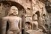 Statuen von Jain-Göttern, Nahaufnahme