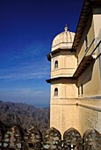 Kumbhalgarh Fort und Berge