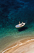Segelboot in der Lagune, Luftaufnahme