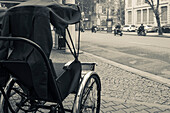 Vietnam, Hanoi. Antike Fahrräder