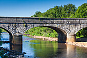 Ireland, County Wicklow, Avoca, village bridge