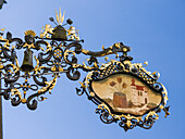 Die mittelalterliche Altstadt. Bruneck, Bruneck im Pustertal, Pustertal in Südtirol, Südtirol (Großformate verfügbar)