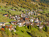 Das Dorf Selva di Cadore im Val Fiorentina. Die Dolomiten des Veneto sind Teil des UNESCO-Welterbes, Italien