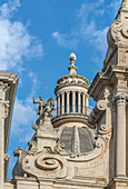 Italy, Sicily, Ragusa, Cathedral of St. George (Duomo di San Giorgio) in Ragusa Ibla Detail of St. George Statue