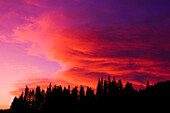 Sonnenuntergang über Tuolumne Meadows, Yosemite National Park, Kalifornien, USA