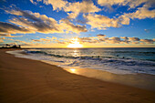 Sonnenaufgang, Sandy Beach Park, Kai, Oahu, Hawaii