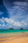 USA, Hawaii, Oahu, Lanikai-Strand und Inseln im Hintergrund