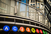 Eingang zu einer U-Bahn-Station, New York City, NY, USA