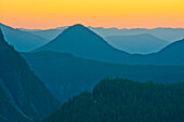 Sonnenuntergang, Rampart Range, Mount Rainier National Park, Washington State, USA