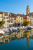 The Harbour at Martigues, Martigues, Bouches du Rhone, Provence-Alpes-Cote d'Azur, France, Western Europe