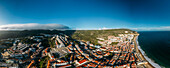 Luftbildpanorama von Sesimbra, Portugal, Europa