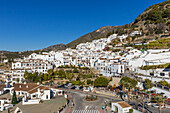 Blick über die Altstadt vom Casa del Apero, Frigiliana, Axarquia-Gebirge, Provinz Málaga, Andalusien, Spanien, Europa