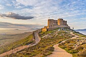 Das Schloss von La Muela, Consuegra, Toledo, Kastilien-La Mancha, Spanien, Europa