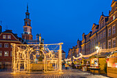 Weihnachtsmärkte auf dem Alten Markt, Poznan, Polen, Europa