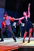 Tänzerinnen und Tänzer im Buena Vista Social Club, Havanna, Kuba, Westindische Inseln, Karibik, Mittelamerika