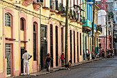 Typische Seitenstraße, Alt-Havanna, Kuba, Westindische Inseln, Karibik, Mittelamerika
