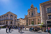 View of cafe and The Basilica della Collegiata church, Catania, Sicily, Italy, Mediterranean, Europe