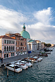 Die Kirche San Simeon Piccolo in der Nähe des Canale Grande, Venedig, Venetien, Italien, Europa