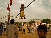 Darbietungen während des Kamelmarktes in Rajasthan