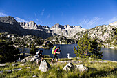 Aigüestortes and Estany de Sant Maurici National Park route linking the mountain retrets