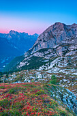 Marmarole-Gebirgskette bei Sonnenuntergang. Belluno, Venetien, Italien.