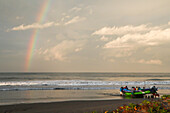 Local fishermen during the previous moments before the daily fishing, Jiquilillo, Chinandega, Nicaragua