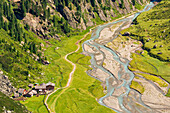 Das Sulzenauer Plateau mit seinen Weiden und Wildbächen von der Sulzenau Hütte aus gesehen, Neustift im Stubaital, Innsbrucker Land, Tirol, Österreich, Europa