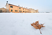 Bauernhaus, Dorno, Lomellina, Provinz Pavia, Lombardei, Italien