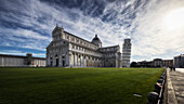 Morgens auf der Piazza del Duomo, Dom und Turm von Pisa, Toskana, Italien, Europa