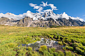Die Grandes Jorasses (Alp Lechey, Ferrettal, Courmayeur, Provinz Aosta, Aostatal, Italien, Europa)