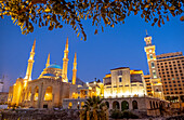 Mohammad-Al-Amine-Moschee und rechts die maronitische St.-Georgs-Kathedrale, Beirut, Libanon