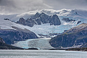 Pia-Gletscher, von der Pia-Bucht, im Beagle-Kanal (nordwestlicher Zweig), PN Alberto de Agostini, Feuerland, Patagonien, Chile