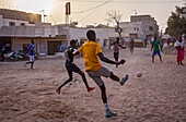 Street scene, medina quarter, Dakar, Senegal