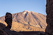 Teide and Roque Cinchado, in Los Roques de Garcia, volcanic rock formations in Teide national park, Tenerife, Canary Islands, Spain