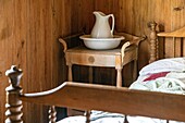 Schlafzimmer im Godin-Haus von 1890, historisches Akadiendorf, Bertrand, New Brunswick, Kanada, Nordamerika