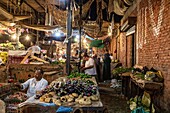 Fruit and vegetable stand, the old el dahar market, popular quarter in the old city, hurghada, egypt, africa