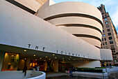 The Solomon R. Guggenheim Museum, Five avenue Manhattan, New York City, New York, USA