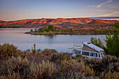 VW Westfalia camped at Bully Creek Reservoir near Vale in eastern Oregon.