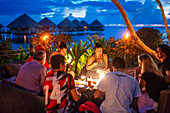Abendessen im Hotel Le Meridien auf der Insel Tahiti, Französisch-Polynesien, Tahiti Nui, Gesellschaftsinseln, Französisch-Polynesien, Südpazifik.