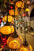 Türkei, Kleine Lichter zum Verkauf im Großen Basar; Istanbul