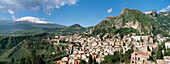 Der Ätna und die Stadt Taormina, Blick von oben