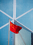 Chinesische Flagge vor der Bank of China, Hongkong, China