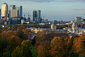 Greenwich Park und Canary Wharf Skyline, London, Großbritannien