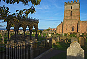 Grace Darling's Memorial auf dem Kirchhof von Bamburgh, Northumberland,England,Uk.