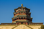 Turm des buddhistischen Weihrauchs auf dem Longevity Hill, Sommerpalast; Peking, China.
