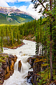 Sunwapta Falls, Sunwapta River, Jasper National Park; Alberta, Canada