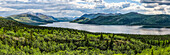 Fish Lake und Berge im Yukon; Whitehorse, Yukon, Kanada