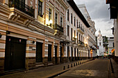 Gebäude im historischen Zentrum; Quito, Equador