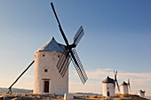 Windmühlen; Consuegra Toledo Provinz La Mancha Spanien