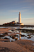 Leuchtturm auf der St. Mary's Insel; Northumberland England